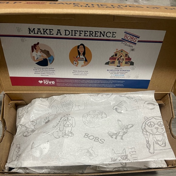 BOBS Women's Peace And Love Slip On Shoes w Memory Foam - Picture 4 of 8